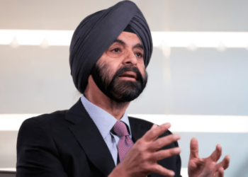 البنك الدولي يحذر: اتساع الحرب في غزة ولبنان يهدد الاقتصاد العالمي