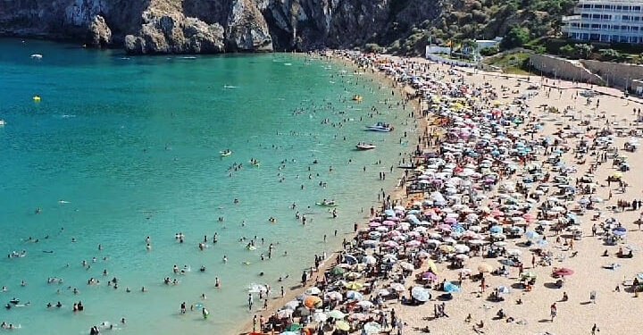 قريبا بداية  فوضى احتلال الملك العام و  الشواطئ بالحسيمة  … فهل من  اجندة عمل هذه السنة !