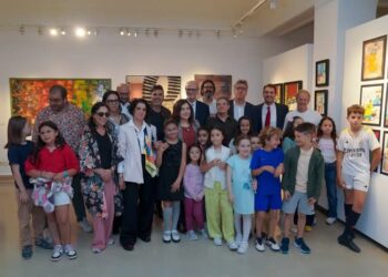 معرض للرسم الجماعي بالمدرسة الإسبانية رامون اي كاخال بطنجة