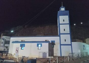 سلطات الحسيمة تغلق مسجد الميناء بالحسيمة