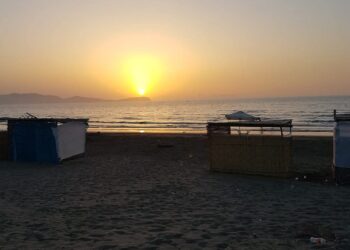 ساكنة اتروكوت تناشد عامل إقليم الدريوش لتأهيل الشواطئ استعدادا لموسم الاصطياف والزيارة الملكية المرتقبة