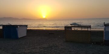 ساكنة اتروكوت تناشد عامل إقليم الدريوش لتأهيل الشواطئ استعدادا لموسم الاصطياف والزيارة الملكية المرتقبة