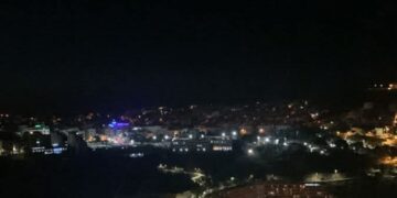 السياحة في الحسيمة: بين موسمية مربحة واستنزاف اجتماعي