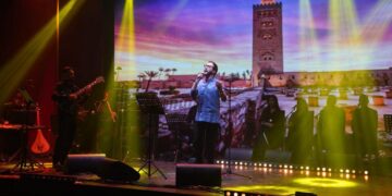 المنشد المغربي ياسين لشهب يضيء حفل افتتاح “مراكش عاصمة شباب العالم الإسلامي 2025” بعرض موسيقي استثنائي