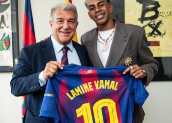 برشلونة يوقع العقد الجديد مع لامين يامال ويمنحه رقم 10 الاسطوري