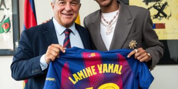 برشلونة يوقع العقد الجديد مع لامين يامال ويمنحه رقم 10 الاسطوري