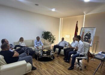 غرفة التجارة والصناعة والخدمات تستقبل مستثمرين من بريطانيا: