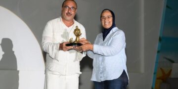 اختتام مهرجان سينما الشاطئ بالهرهورة بتتويج فيلم “أبي لم يمت” بالجائزة الكبرى: 