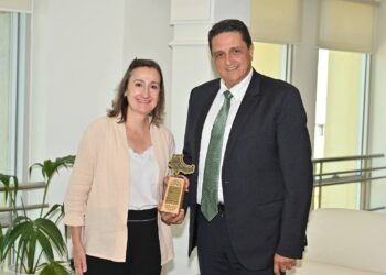 رئيس مجلس جهة طنجة-تطوان-الحسيمة يستقبل القنصل العام الجديدة للجمهورية الفرنسية بطنجة لتعزيز علاقات التعاون والشراكة: 