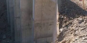 نشطاء مدنيون بجماعة عبد الغاية السواحل يثيرون الوضعية التقنية لقنطرة حديثة الانجاز: 