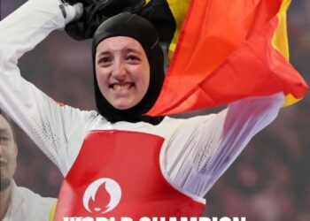 البطلة البلجيكية ذات الأصول الريفية سارة الشعري تتوج بذهبية بطولة العالم في التيكواندو :