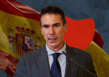 سفير اسبانيا بالمغرب يزور الحسيمة : 