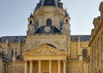جامعة السوربون الفرنسية تعلن انسحابها وعدم اعترافها بنظام التصنيفات العالمية