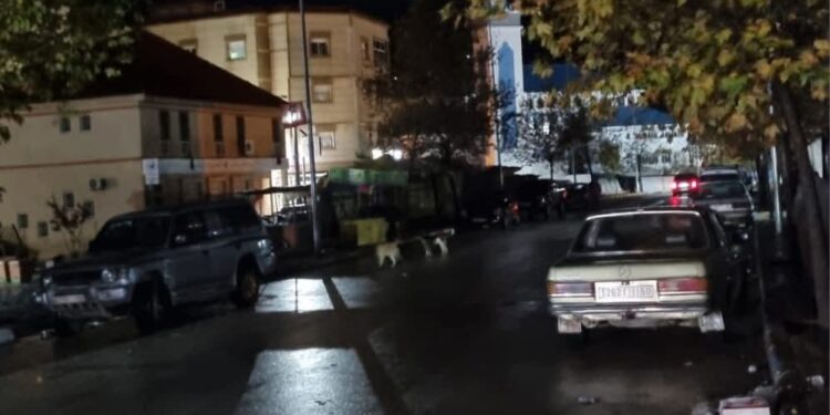 جماعة اساكن في الظلام الدامس : 