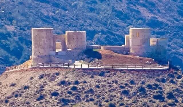 وفد من المستثمرين الإماراتيين يحل بساحل بني بوفراح / إقليم الحسيمة