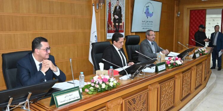 مجلس جهة طنجة–تطوان–الحسيمة يصادق في دورة استثنائية على مشاريع استراتيجية ويؤكد انخراطه الكامل في الدينامية الوطنية: