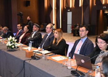 قبيل انطلاق بطولة الكاف مندوبية وزارة حقوق الإنسان تنظم ورشة تحسيسية بطنجة : 