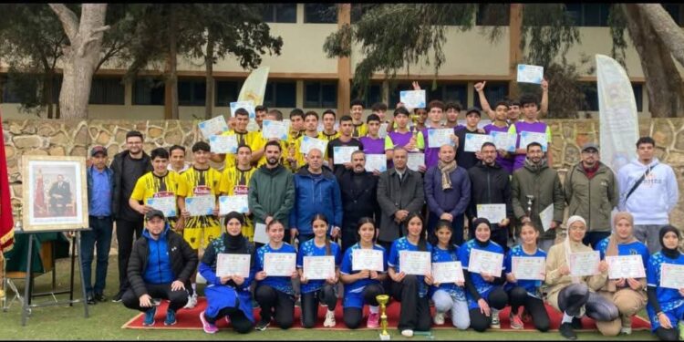 الحسيمة : البطولة الإقليمية المدرسية في رياضتي كرة اليد و الشطرنج : 