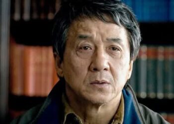 جاكي شان عن أطفال غزة: جملة واحدة حطّمت قلبي… “الأطفال هنا لا يكبرون”: 