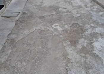 واقع طرقات مدينة الحسيمة وحي موربيخو… أسئلة معلقة ومعاناة مستمرة..!؟