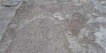 واقع طرقات مدينة الحسيمة وحي موربيخو… أسئلة معلقة ومعاناة مستمرة..!؟