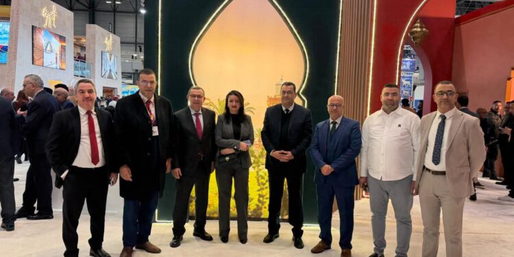 غرفة التجارة و الصناعة و الخدمات لجهة طنجة تطوان الحسيمة تشارك في معرض FITUR 2026 الدولي للسياحة