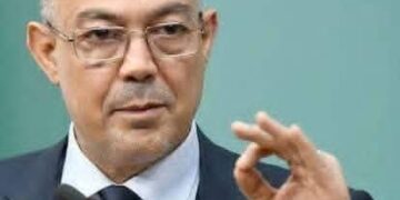 بعد صدور حكم الكاف اصوات تطالب براس فوزي لقجع و رحيله : 