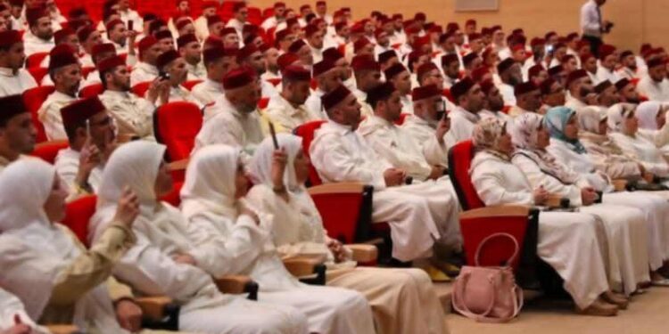 بعثة مكونة من 320 اماما لمواكبة مغاربة العالم خلال شهر رمضان المبارك : 