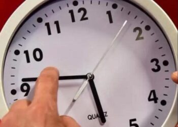 الحملة الوطنية من أجل العودة إلى الساعة القانونية: