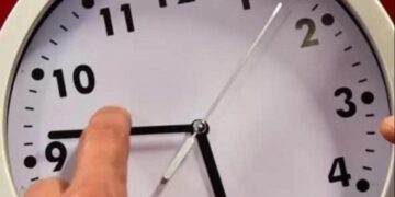 الحملة الوطنية من أجل العودة إلى الساعة القانونية: