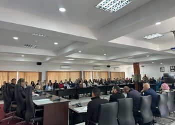 اجتماع تأطيري لطلبة الدكتوراه لتعزيز جودة البحث العلمي والانفتاح الأكاديمي