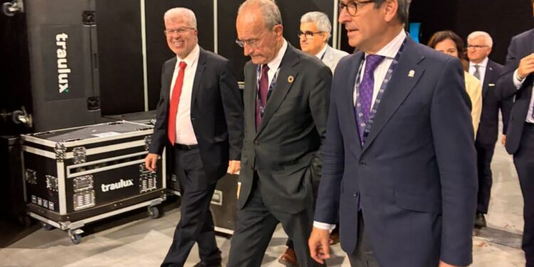 غرفة التجارة و الصناعة و الخدمات بجهة طنجة تشارك في فعاليات الدورة الخامسة لمؤتمر الأمن السيبراني للأندلس بمالقا