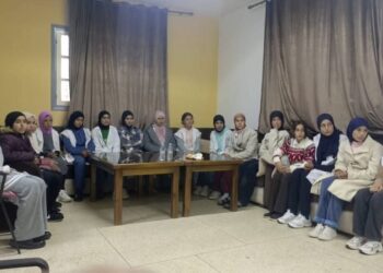 فرع الحسيمة للمنظمة المغربية لحقوق الانسان ينظم انشطة تحسيسية تكوينية بمؤسسات تعليمية بالاقليم : 