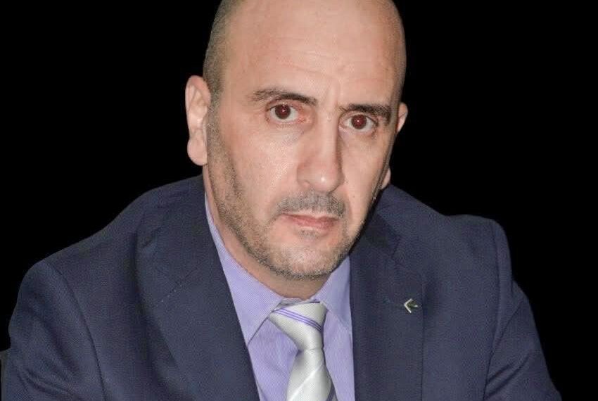 التغيير الان او التبعية المطلقة:  