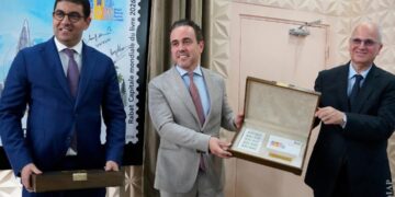 بريد المغرب يصدر طابعا بريديا تذكاريا احتفاء باختيار الرباط عاصمة عالمية للكتاب لعام 2026: 