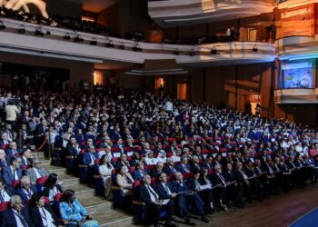 المؤتمر العالمي لمنظمة المدن و الحكومات المحلية يفتتح اشغاله بطنجة : 